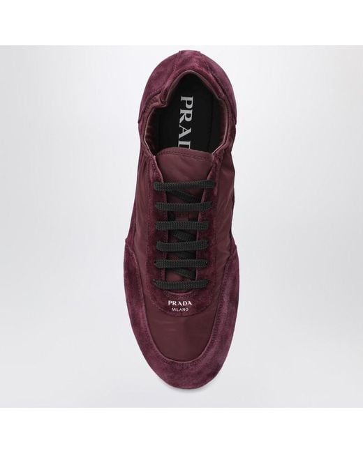 Prada Red Burgunderfarbener Re-Nylon- Und Wildleder-Sneaker-Kollaps
