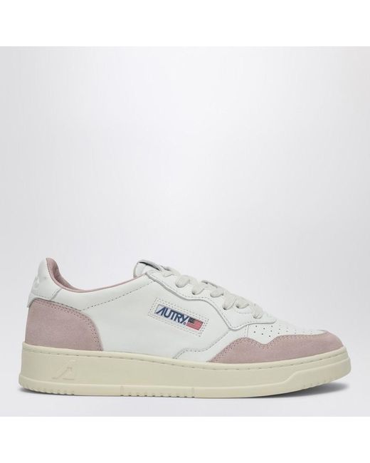 Sneaker medalist in pelle e suede bianca/blu silver di Autry in White