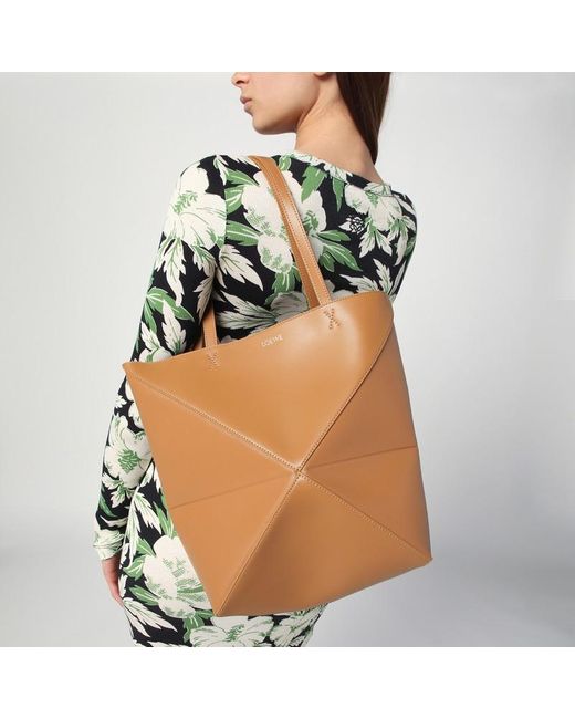 Borsa puzzle fold tote media color deserto di Loewe in Brown