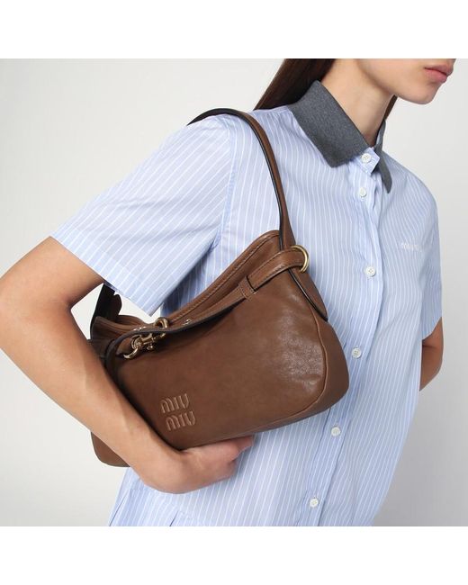 Sac Aventure Regular Couleur Chêne Miu Miu en coloris Brown