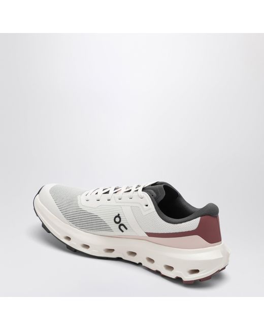 On Shoes White Cloudvista 3 Oyster/Barberry Polyester Shoes