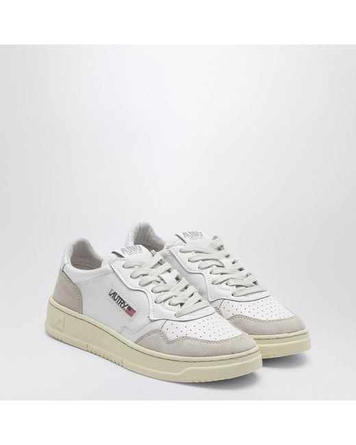 Autry White Medalist Low Sneakers