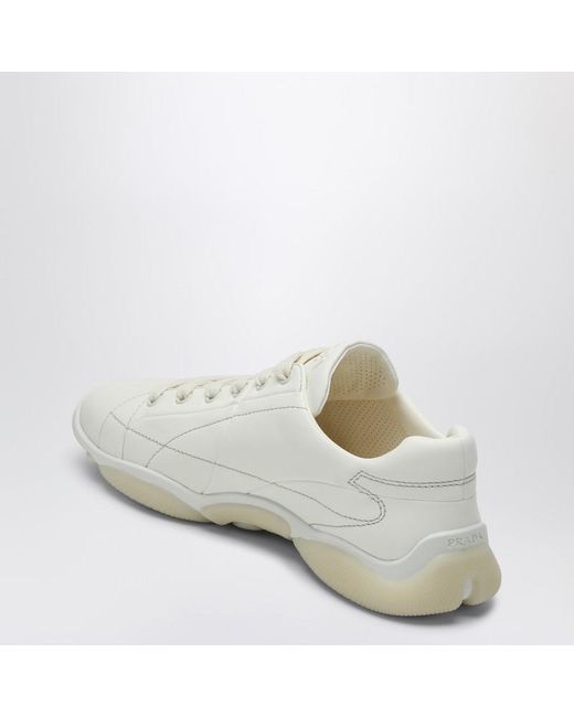 Sneakers avorio in nappa di Prada in White