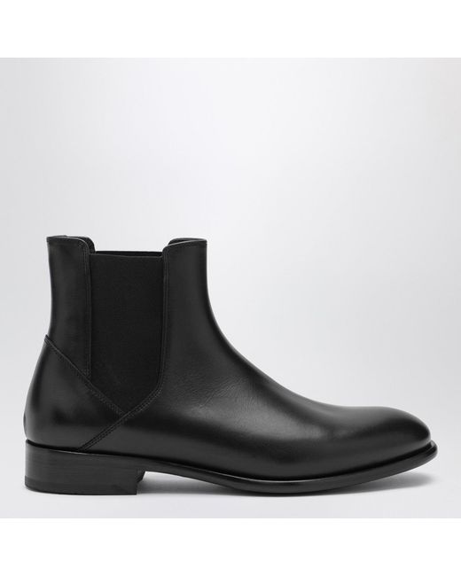 Doucal's Black Smooth Leather Ankle Boots for men