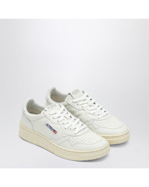 Sneaker medalist in pelle bianca di Autry in White