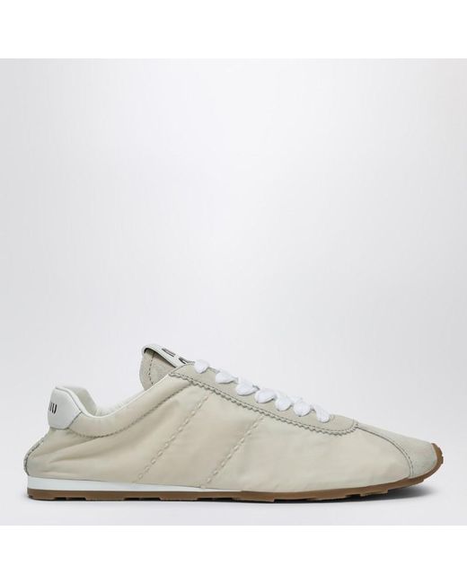 Sneaker plume avorio in pelle di Miu Miu in White
