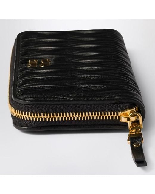 Miu Miu Black Große Geldbörse Aus Schwarzem Gestepptem Nappaleder