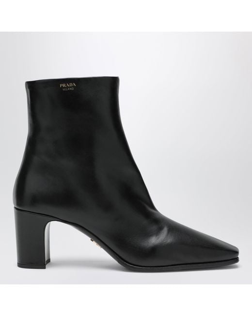 Tronchetti Neri di Prada in Black