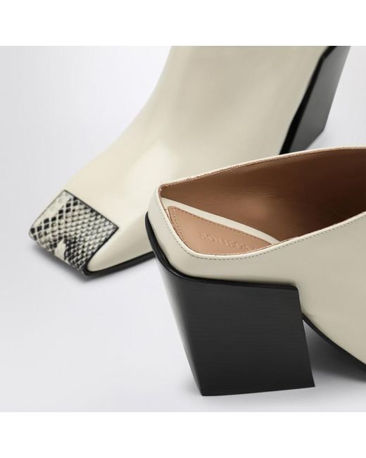 Bottega Veneta White Mule Ventura Mit Python-Effekt Leder Spitze
