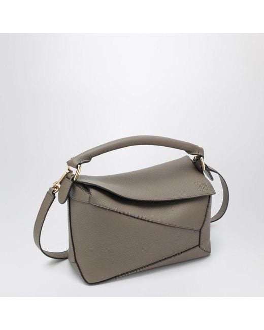 Petit Sac Puzzle Edge Couleur Taupe Loewe en coloris Metallic