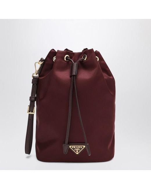Prada Red Burgunderfarbener Bucket Bag Aus Re-Nylon