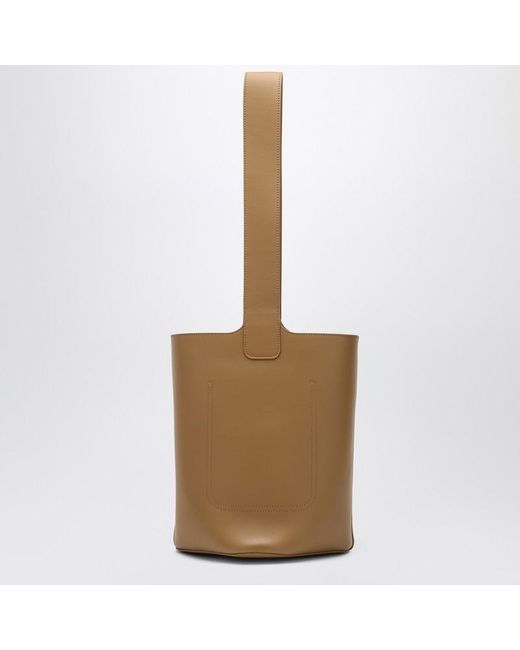 Borsa pebble bucket media marrone di Loewe in Natural