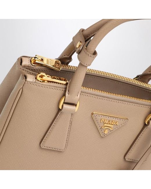 Borsa galleria piccola chiaro di Prada in Natural