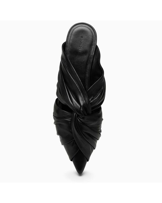 Mule piatto twist in pelle nera di Givenchy in Black