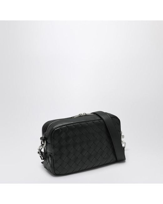 Camera bag in intrecciato scura di Bottega Veneta in Black da Uomo