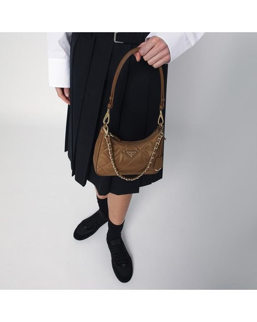 Mini borsa re-edition 1995 chaîne color brandy di Prada in Brown