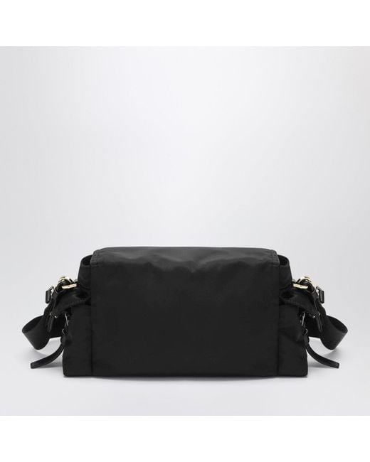 Borsa Explore Medium di Prada in Black
