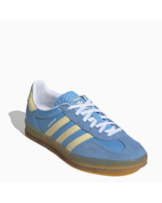Sneaker gazelle indoor azzura di Adidas Originals in Blue