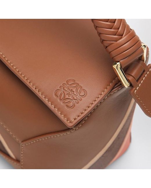 Borsa puzzle edge piccola pecan/parrot pink di Loewe in Brown