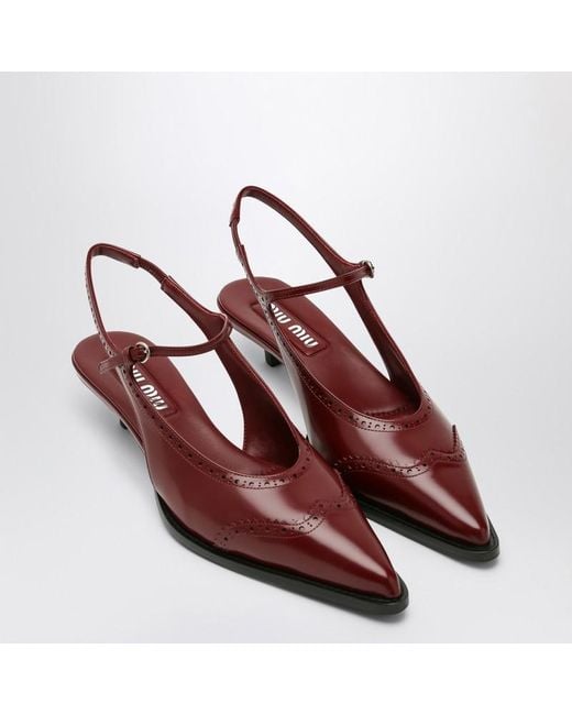 Miu Miu Red Burgunderfarbener Dekolleté-Schuh Brogue Aus Gebürstetem Leder