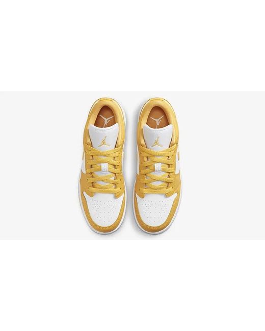 Nike Jordan 1 Low White Pollen (gs) in Metallic | Lyst