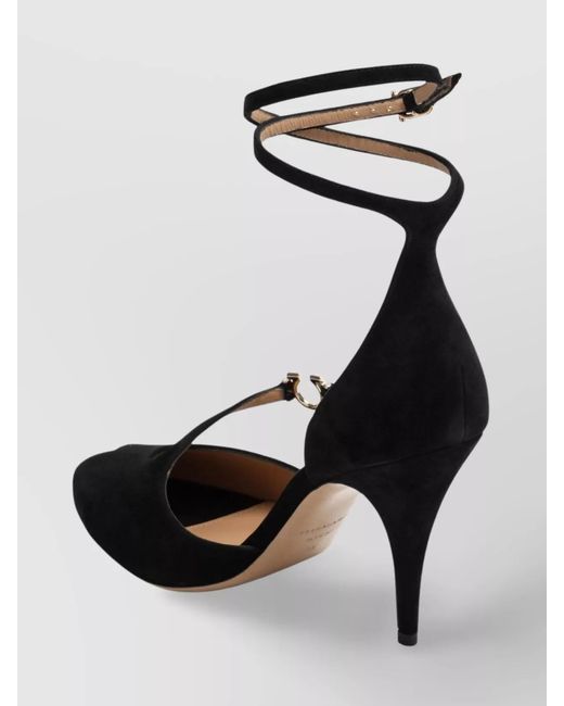 Ferragamo Black Leather Pumps