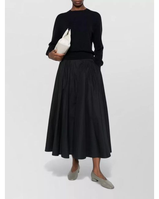 Lisa Yang Blue Cashmere Crew-Neck Long-Sleeve Sweater