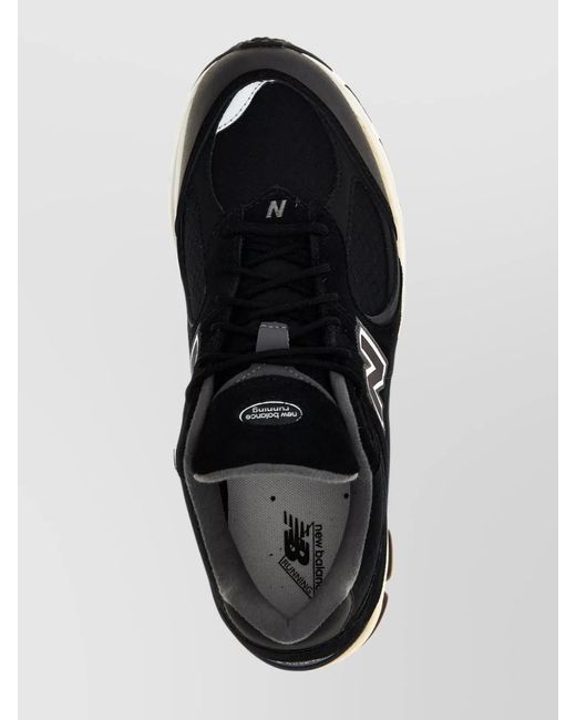 New Balance Black '2002' Sneakers With Mesh Panels And Reflective Accents