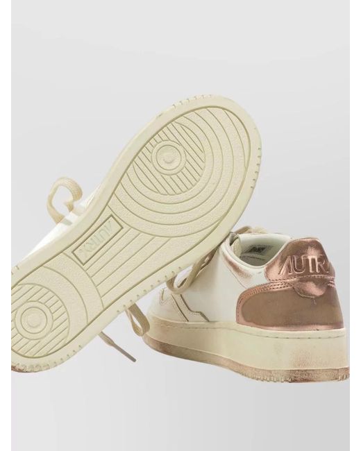 Autry Natural Leather Medalist Low Super Vintage Low Top Sneakers