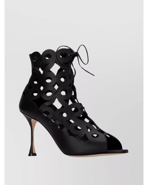 Manolo Blahnik Black Pumps