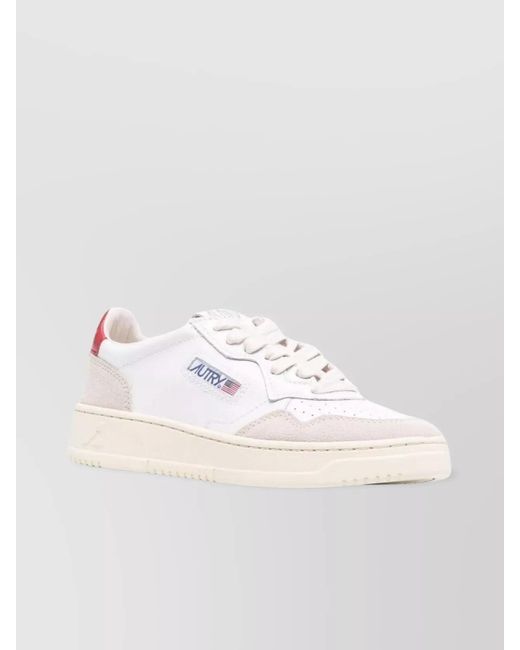 Autry Pink Leather Medalist Low Sneakers