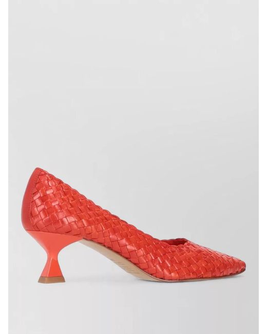 LA ROSE Red Carol Pumps Pointed Toe Wooden Heel
