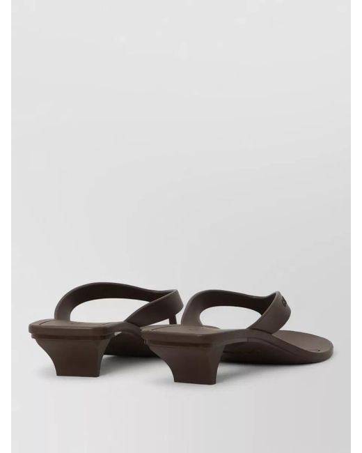 Gucci White Vittoria Thong Sandals Kitten Heel