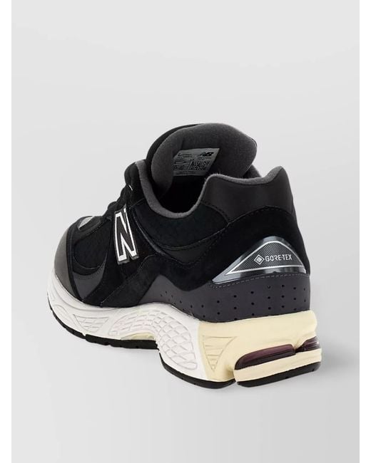 New Balance Black '2002' Sneakers With Mesh Panels And Reflective Accents