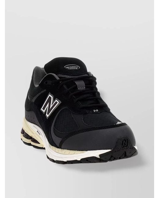 New Balance Black '2002' Sneakers With Mesh Panels And Reflective Accents