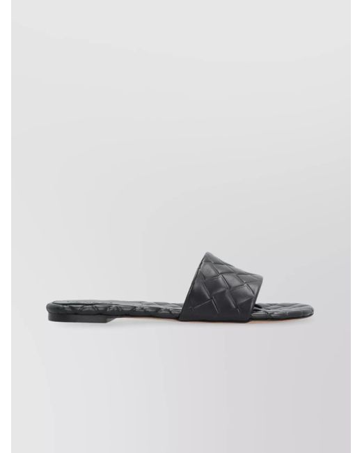 Bottega Veneta Black Leather Mules With Flat Sole And Open Toe
