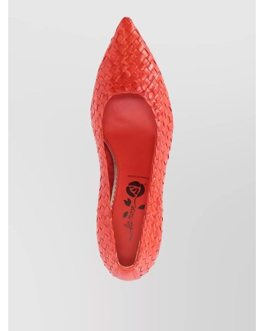 LA ROSE Red Carol Pumps Pointed Toe Wooden Heel