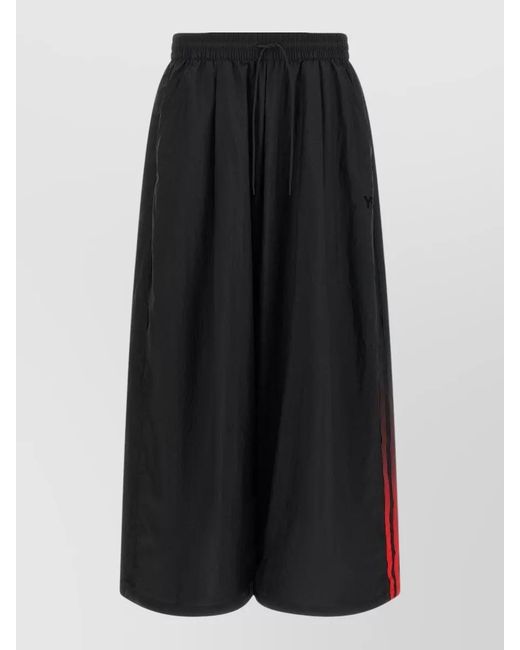 Y-3 Black Gradient Stripe Shorts Contrast Side Pockets for men
