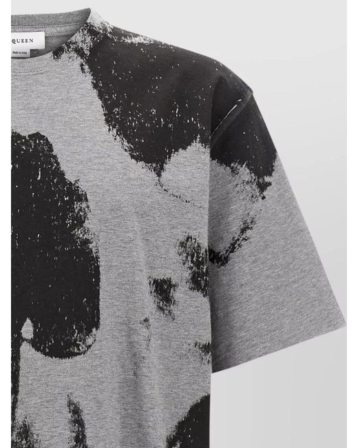 McQueen Black Skull Motif Crew Neck Graphic T Shirt for men