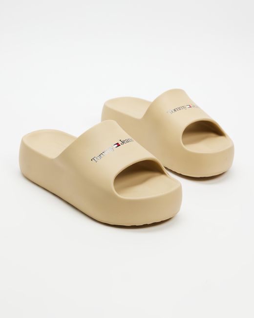 Gold tommy deals hilfiger sliders