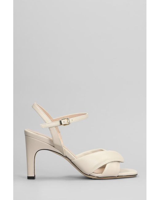 Evaluna Natural Sandals