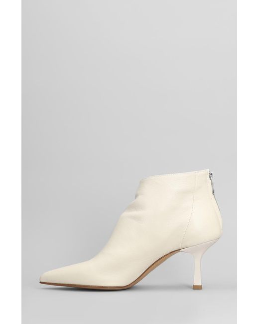 GISÉL MOIRÉ White Elise High Heels Ankle Boots