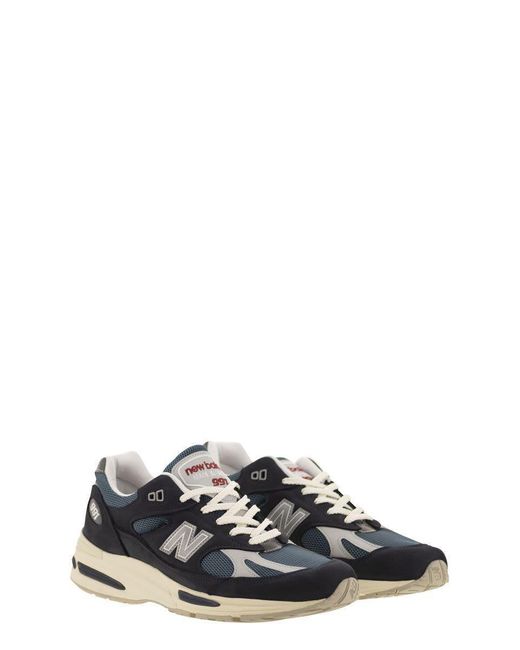 New Balance Black 991V2