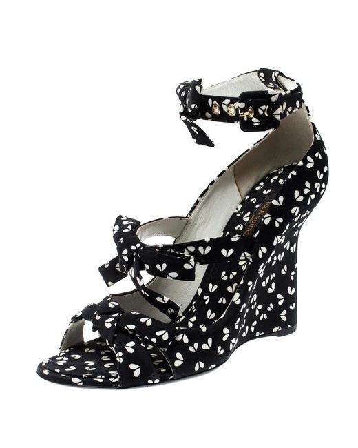 Louis Vuitton Denim Black Printed Fabric Bow Ankle Strap Wedges Sandals Size 38 - Save 4% - Lyst