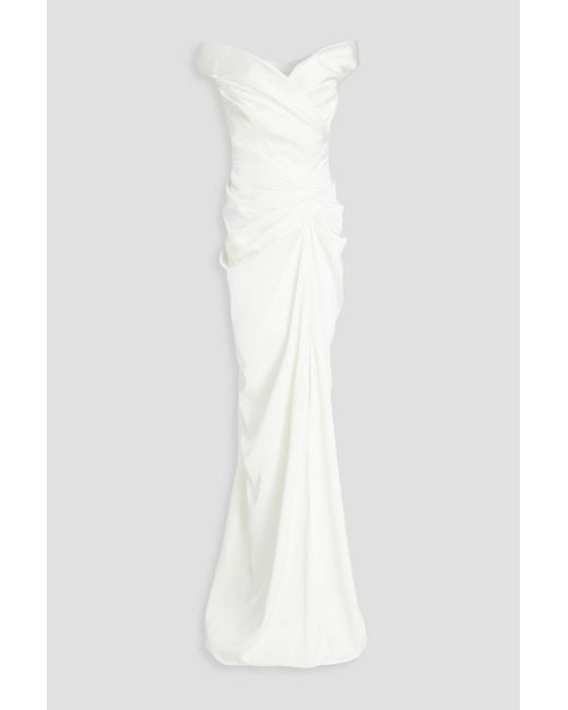 Rhea Costa White Athena schulterfreie robe aus satin mit drapierung