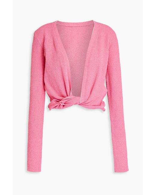 Jacquemus Pink Noue pullover aus bouclé-strick aus einer baumwollmischung mit twist-detail an der vorderseite
