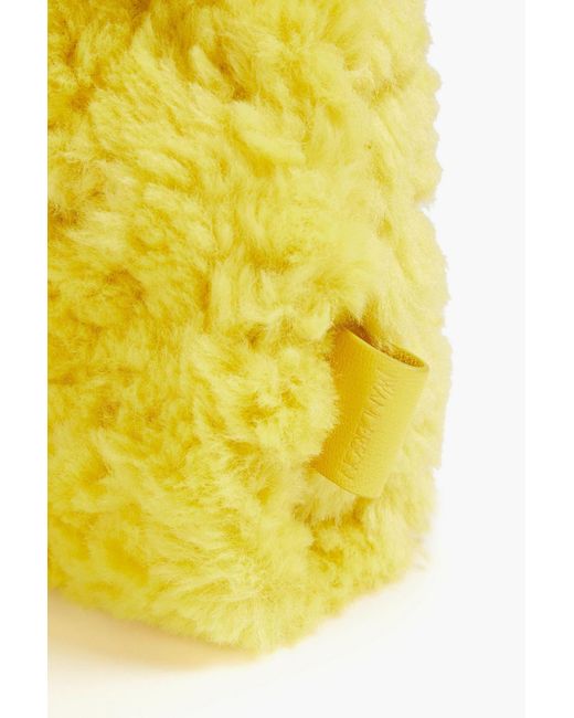 J.W. Anderson Yellow Schultertasche aus kunstfell mit kettenverzierung