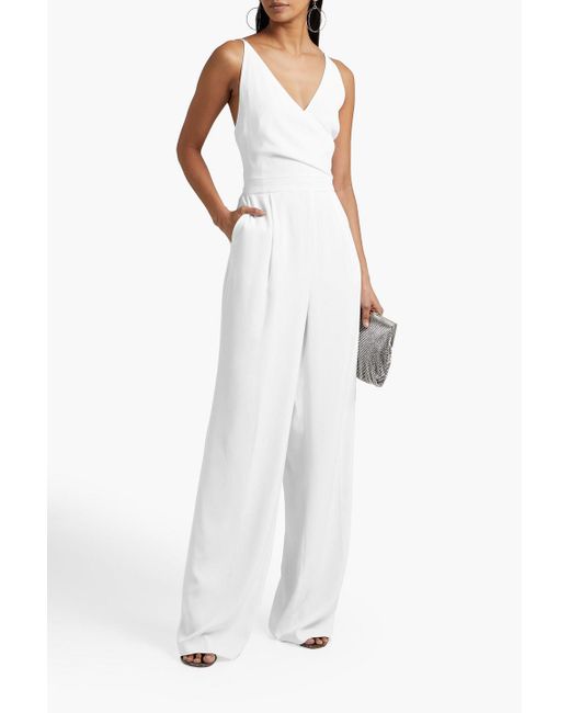 العاشر فائض منطقي halston heritage 