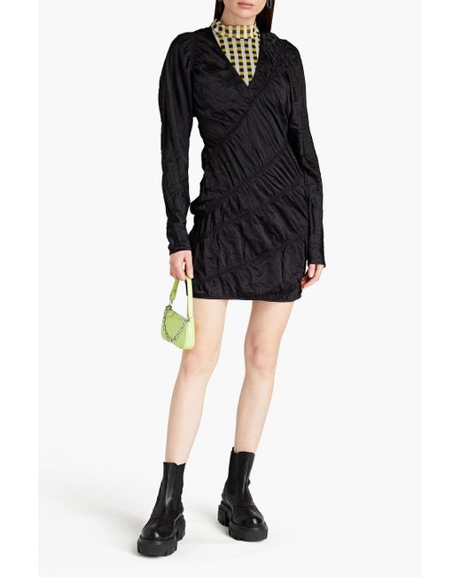 Ganni Black Gerafftes minikleid aus satin in knitteroptik