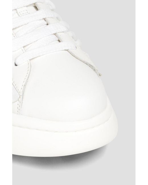 Red(v) White Sneakers aus perforiertem leder mit rüschen und plateau